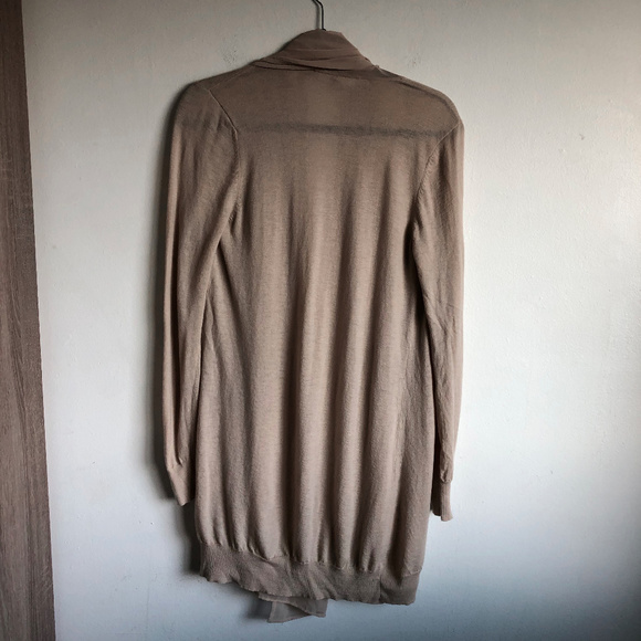 Fenn Wright Manson Lightweight Soft Wool Cardigan - Picture 5 of 6